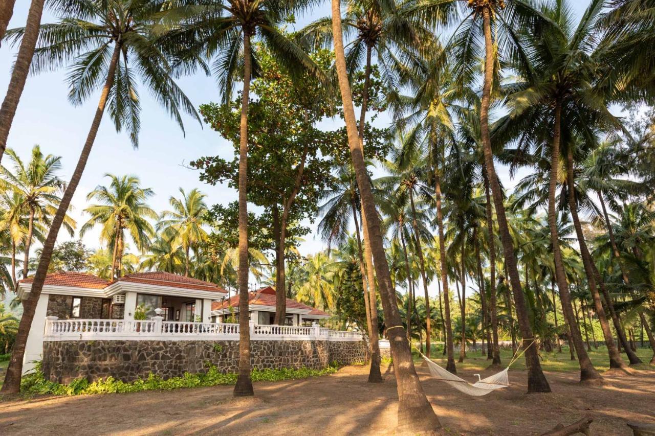 Casa Del Mer By Stayvista - Nearby Beach With, Sea-View Rooms & Coconut Farm Alībāg Exterior foto